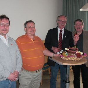 vlnr Ralf Bender, Karl Heinrich Neuschäfer, Dr. Reinhard Kubat und Bürgermeister Woflgang Gottschalk